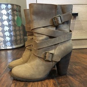 Bakers mid calf boots!